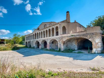 Vista exterior de Finca rústica en venda en Forallac amb Piscina i Balcó