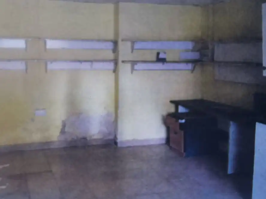 Local comercial en venda a Manresa 40, imagen 2