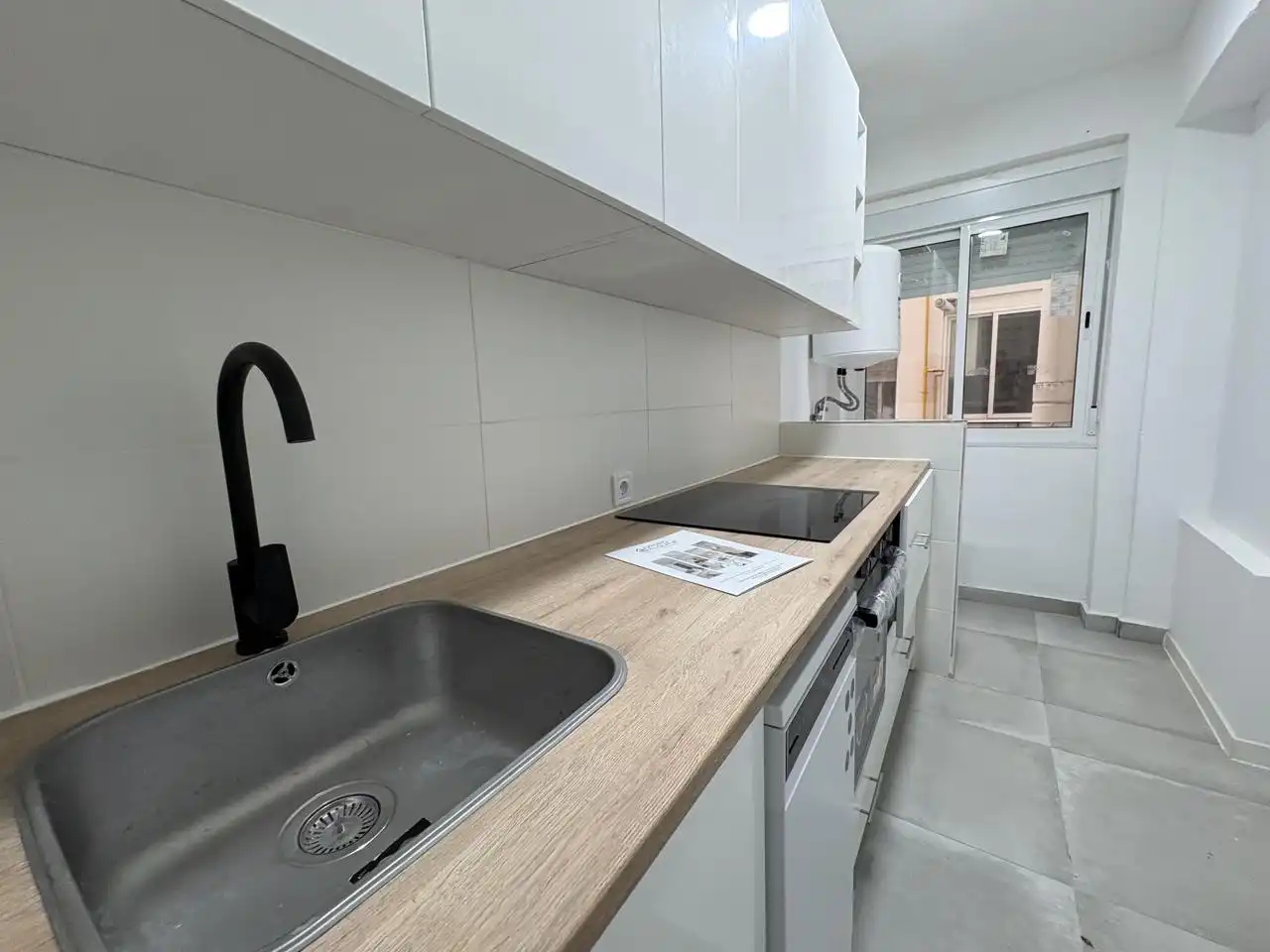 Wohnung zur Miete in Calle de Torres Miranda, Chopera
