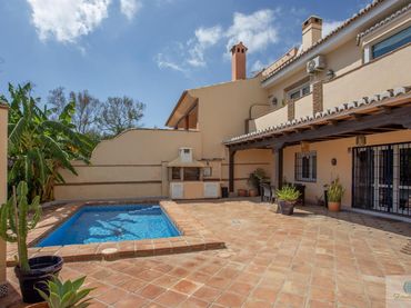 Villa con piscina in vendita a CaÑada de la 5