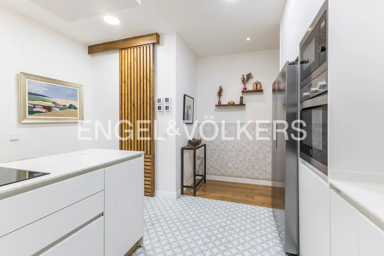 Küche von Wohnung zum Verkauf in Madrid mit Klimaanlage, Heizung und Balkon