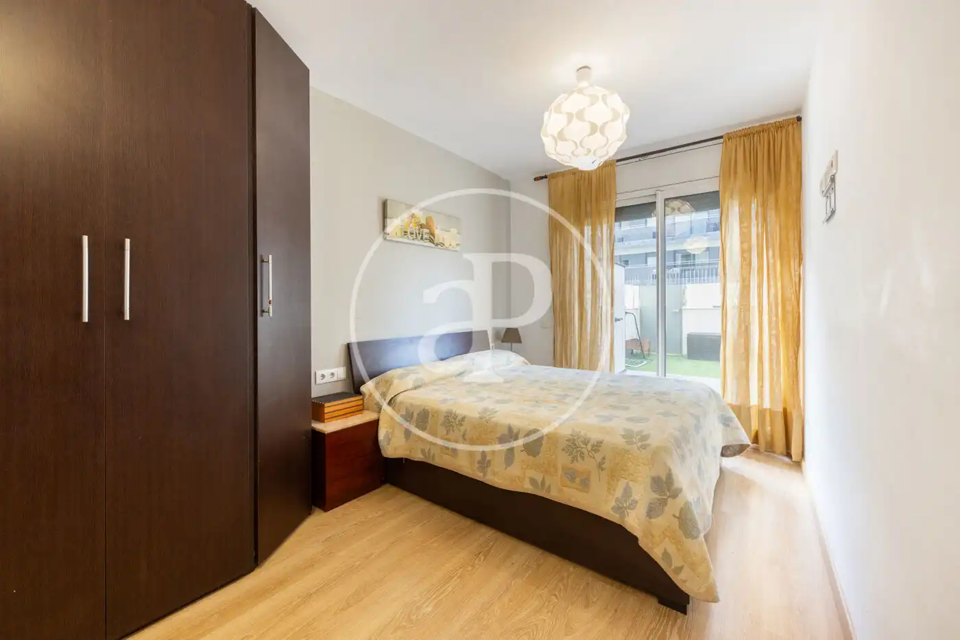 Habitación de Piso en venta en Badalona con Aire acondicionado, Calefacción y Jardín privado