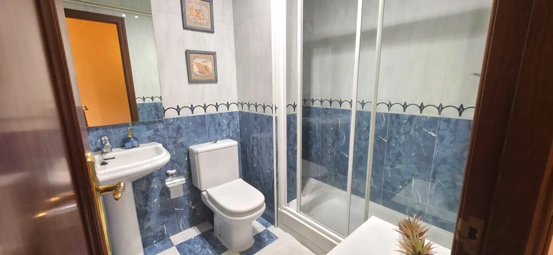 Bathroom of Attic for rent in Ferrol  with Air Conditioner, Heating and Furnished