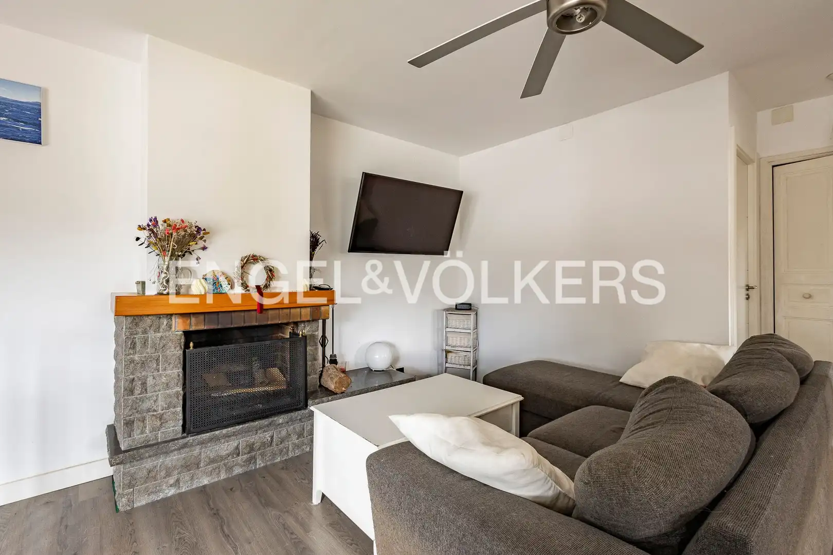 Sala de estar de Casa o chalet en venta en Cervelló con Calefacción, Jardín privado y Terraza
