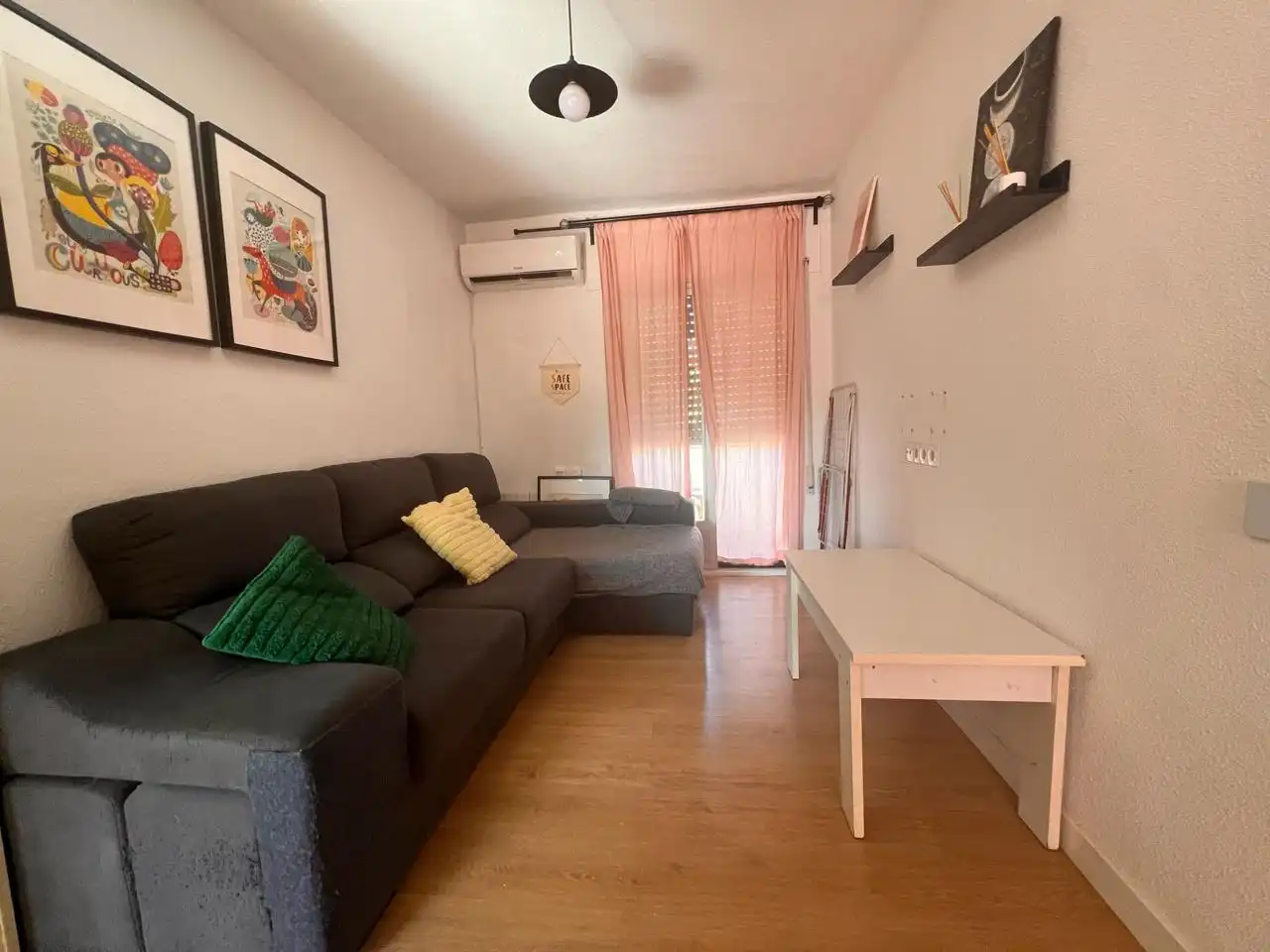 Sala de estar de Piso en venta en Torrejón de Ardoz con Aire acondicionado, Terraza y Amueblado