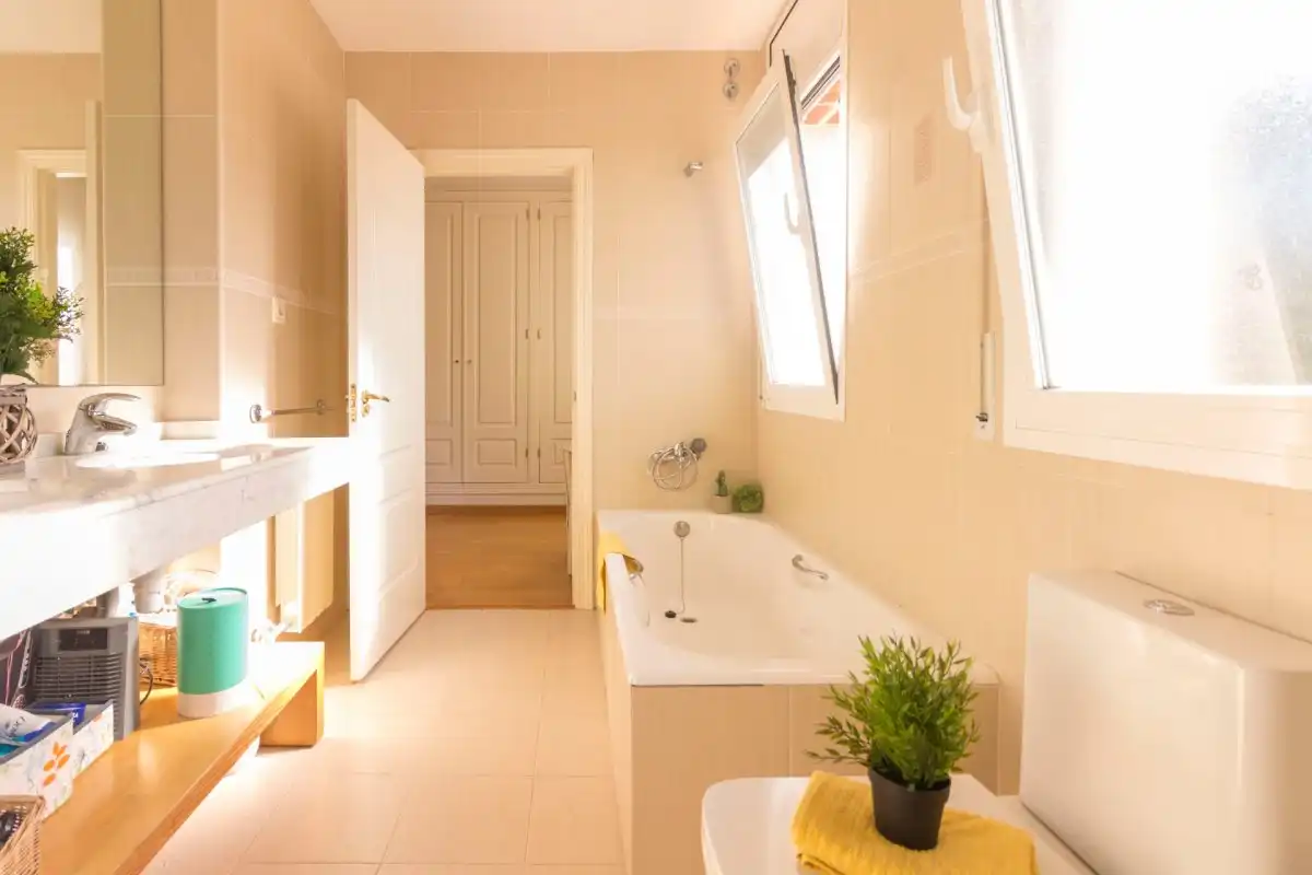 Baño de Casa o chalet en venta en Tarragona con Calefacción, Jardín privado y Terraza