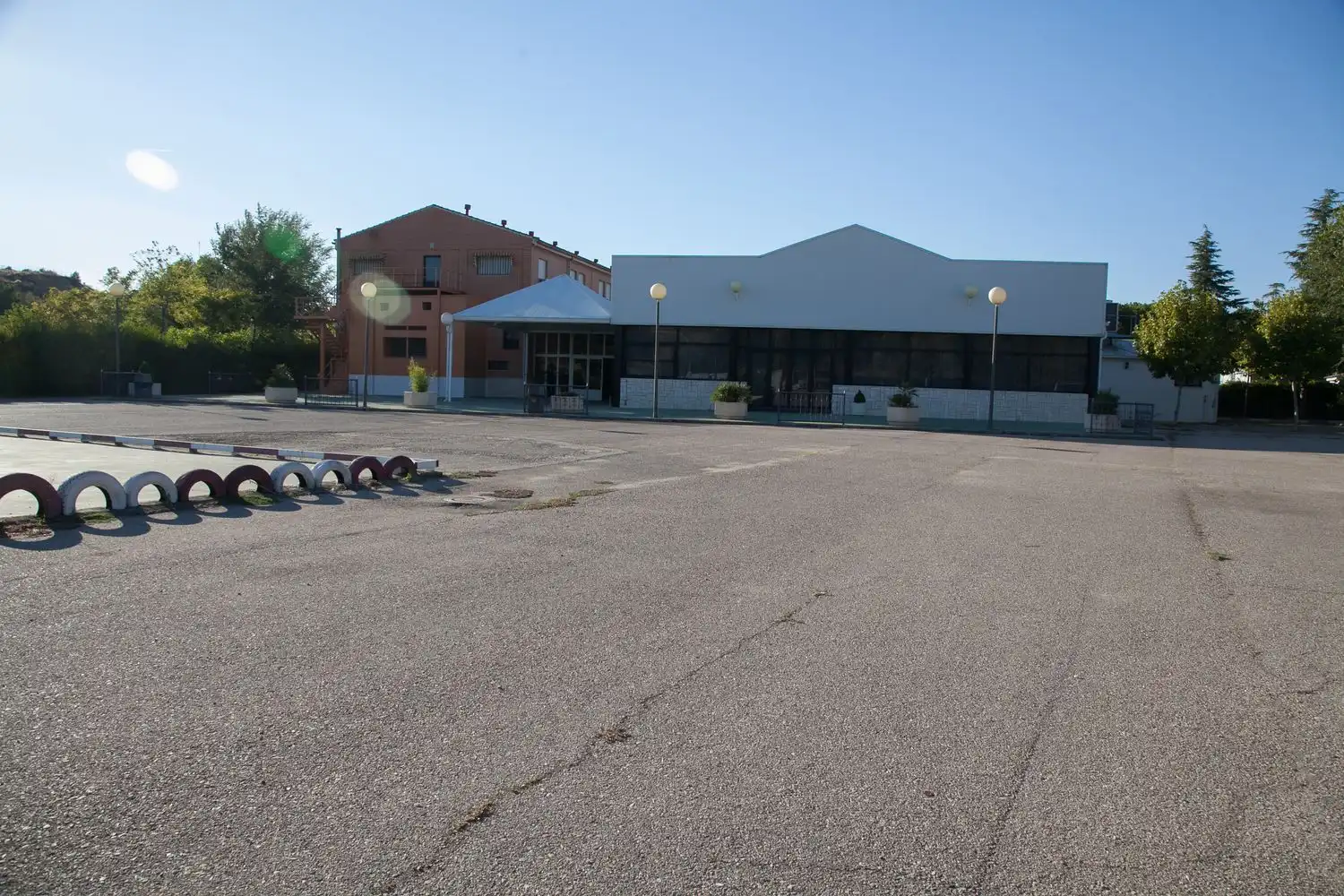 Vista exterior de Edificio en venta en Villalbilla