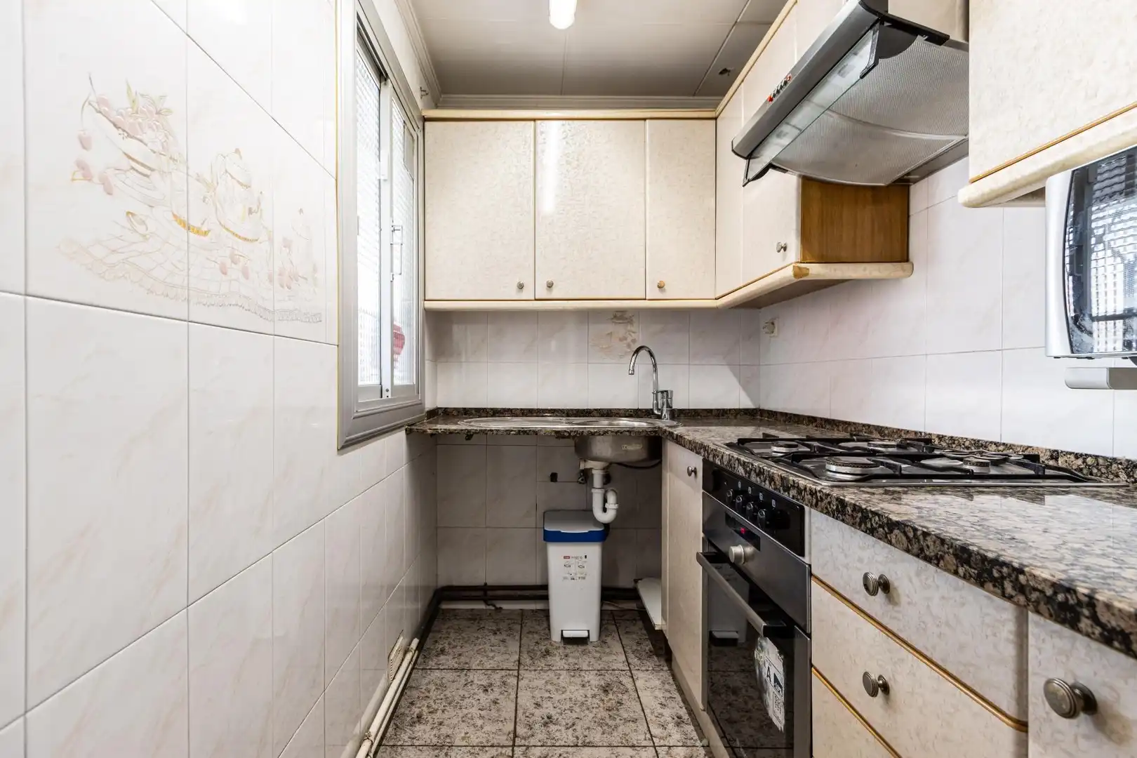 Cuina de Pis en venda en Sabadell amb Calefacció, Terrassa i Alarma
