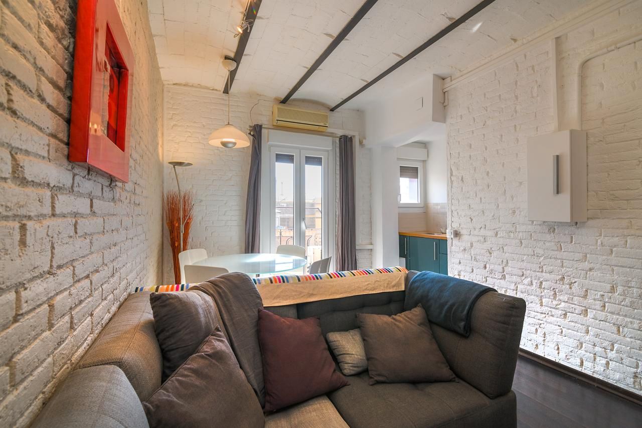 Sala de estar de Piso en venta en  Barcelona Capital con Calefacción, Parquet y Balcón