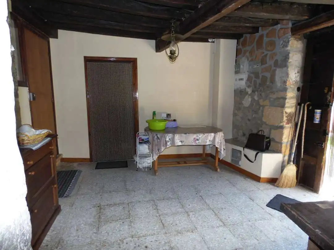 Houses for sale in Valle de Tobalina