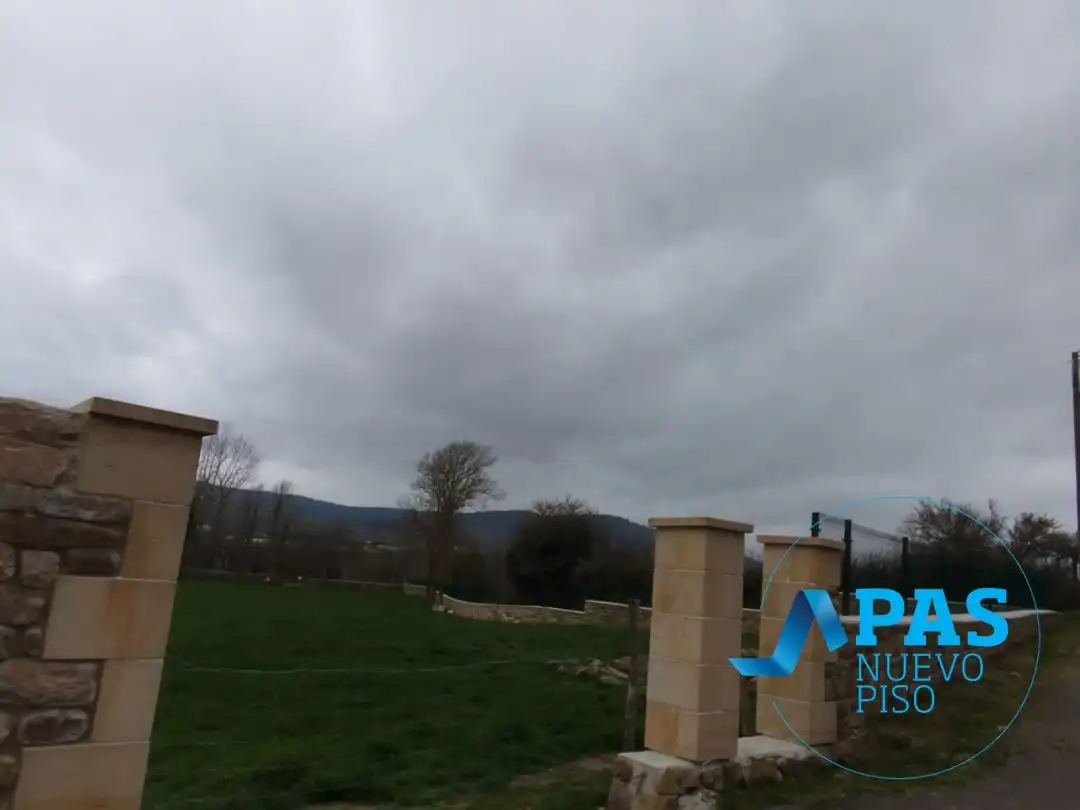 Residencial en venda en Valdáliga