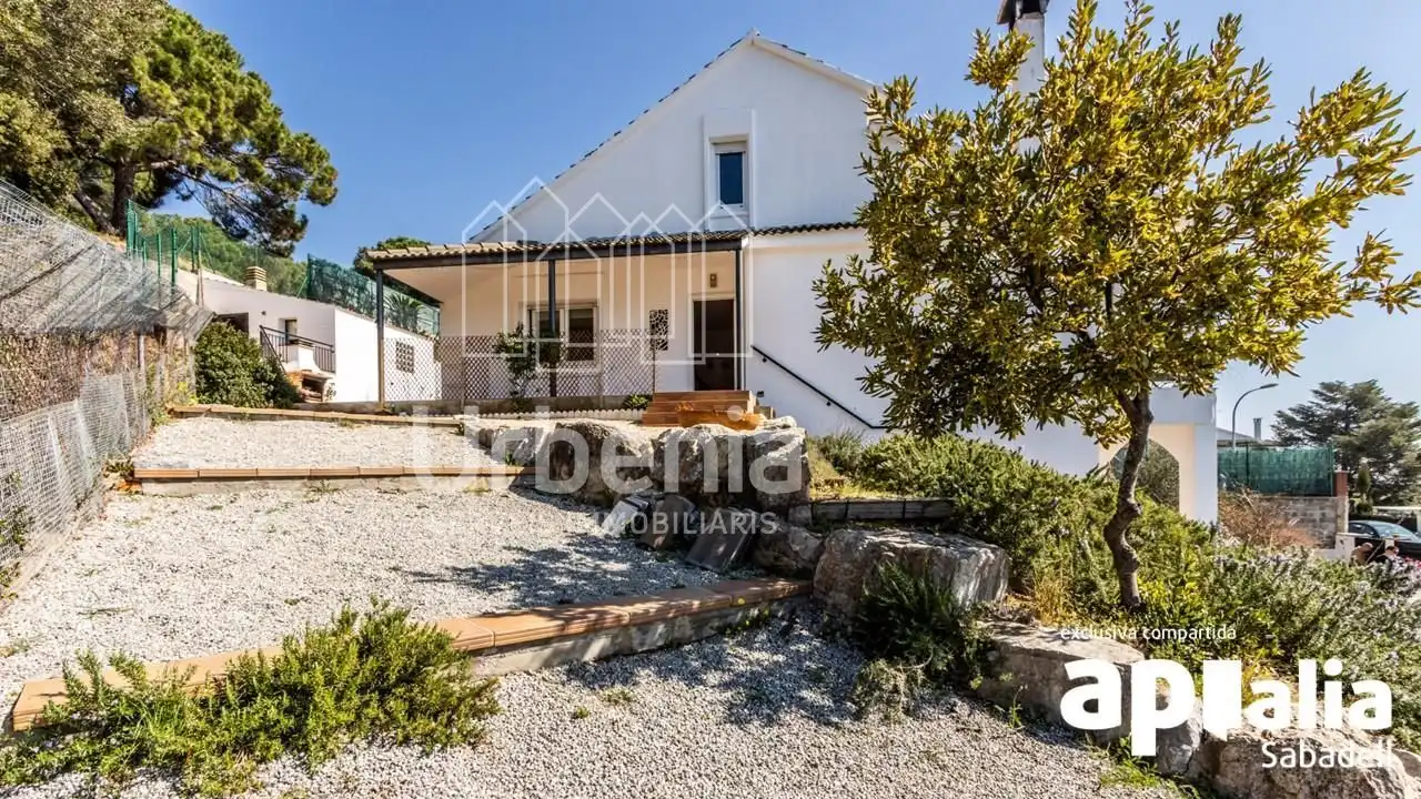 Vista exterior de Casa o chalet en venta en Caldes de Montbui con Calefacción y Terraza