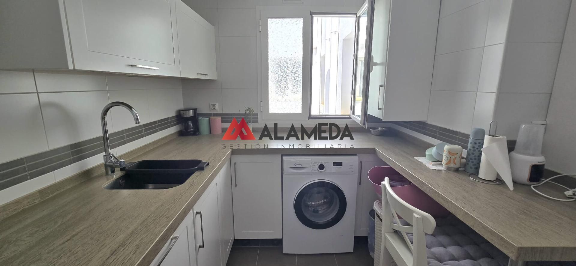 Kitchen of Flat for sale in Chiclana de la Frontera  with Air Conditioner, Parquet flooring and Storage room
