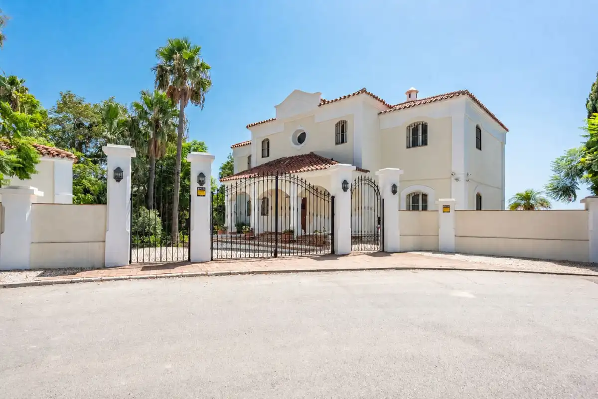 Adosado en venta en Nueva Andalucía, imagen 2