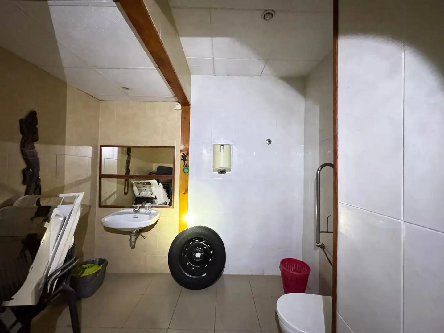 Badezimmer von Geschaftsraum zum Verkauf in Sant Adrià de Besòs
