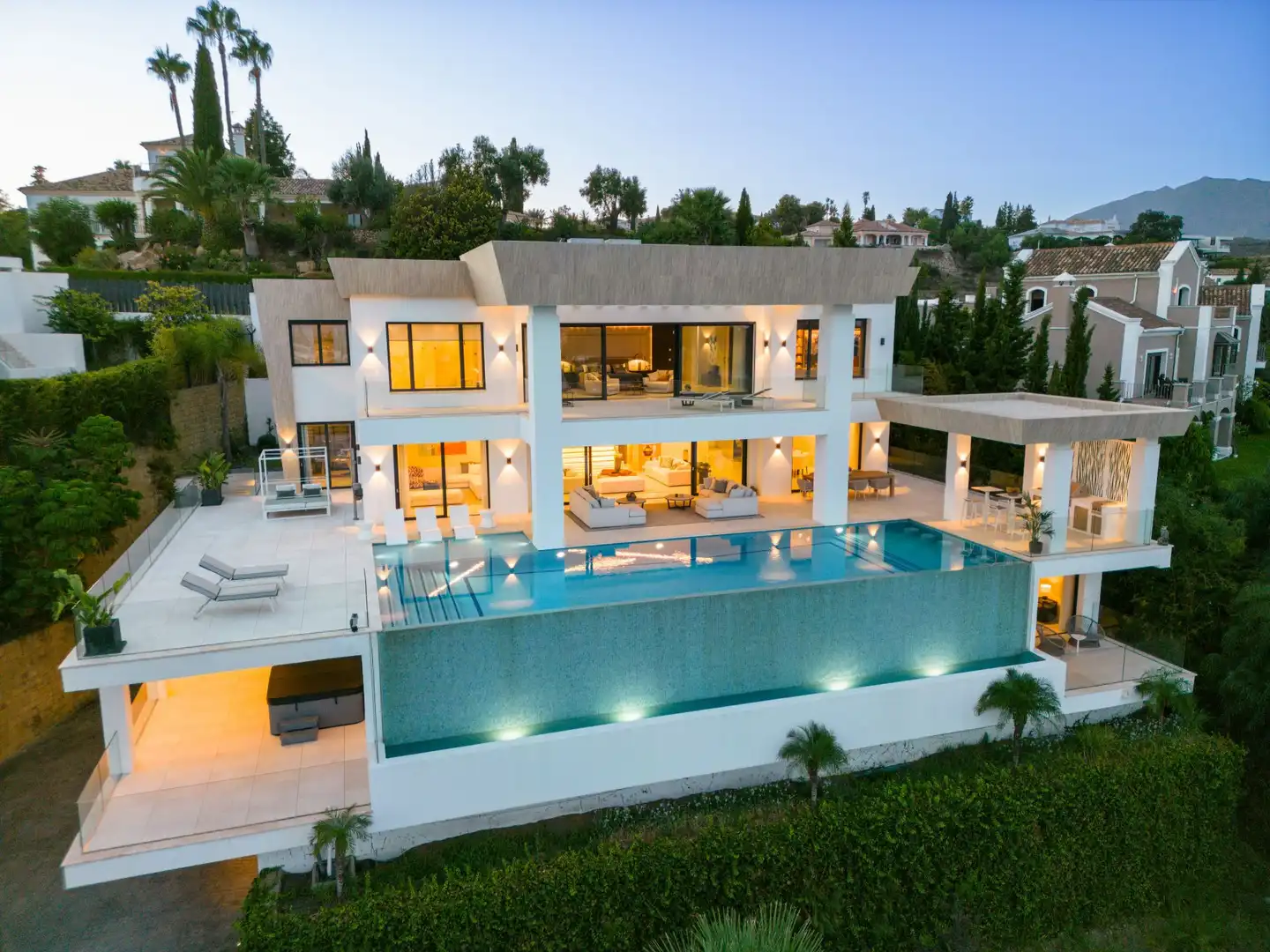 Casa amb piscina en venda a Estepona Pueblo