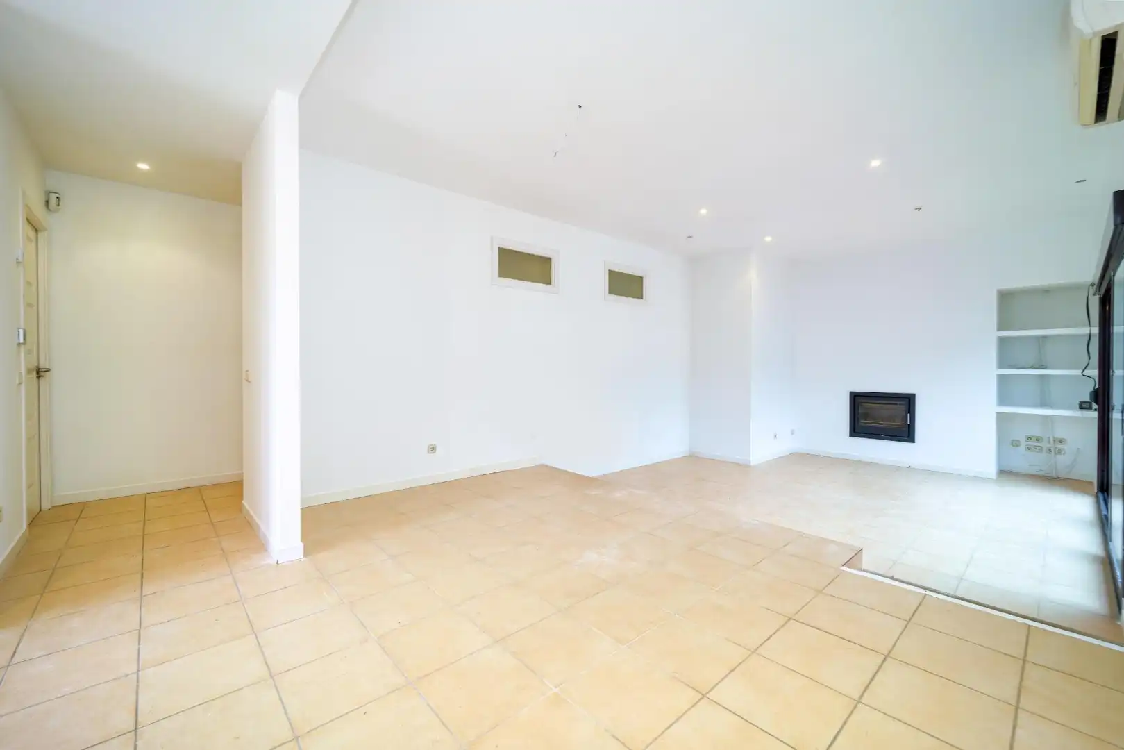 Casa amb terrassa en venda a Mojadillas - Parque de las Infantas - El Paraiso, imagen 8