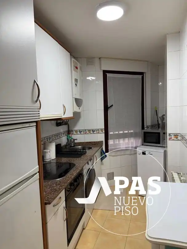 Cuina de Pis de lloguer en Santander amb Calefacció