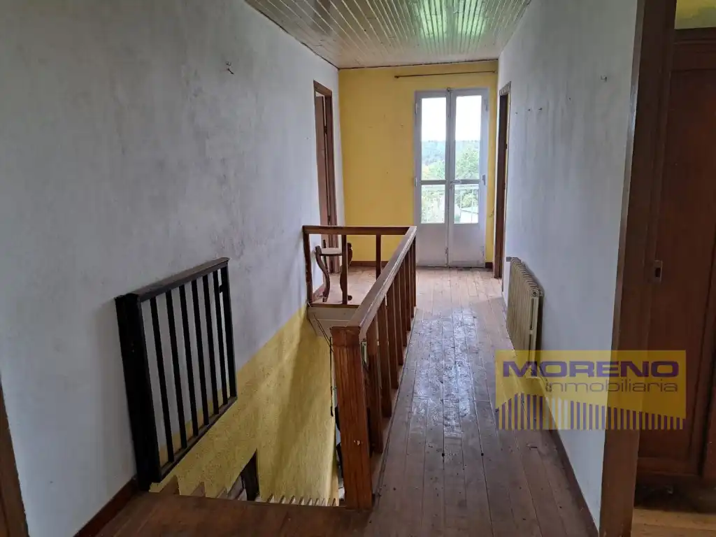 Country homes for sale in Bóveda
