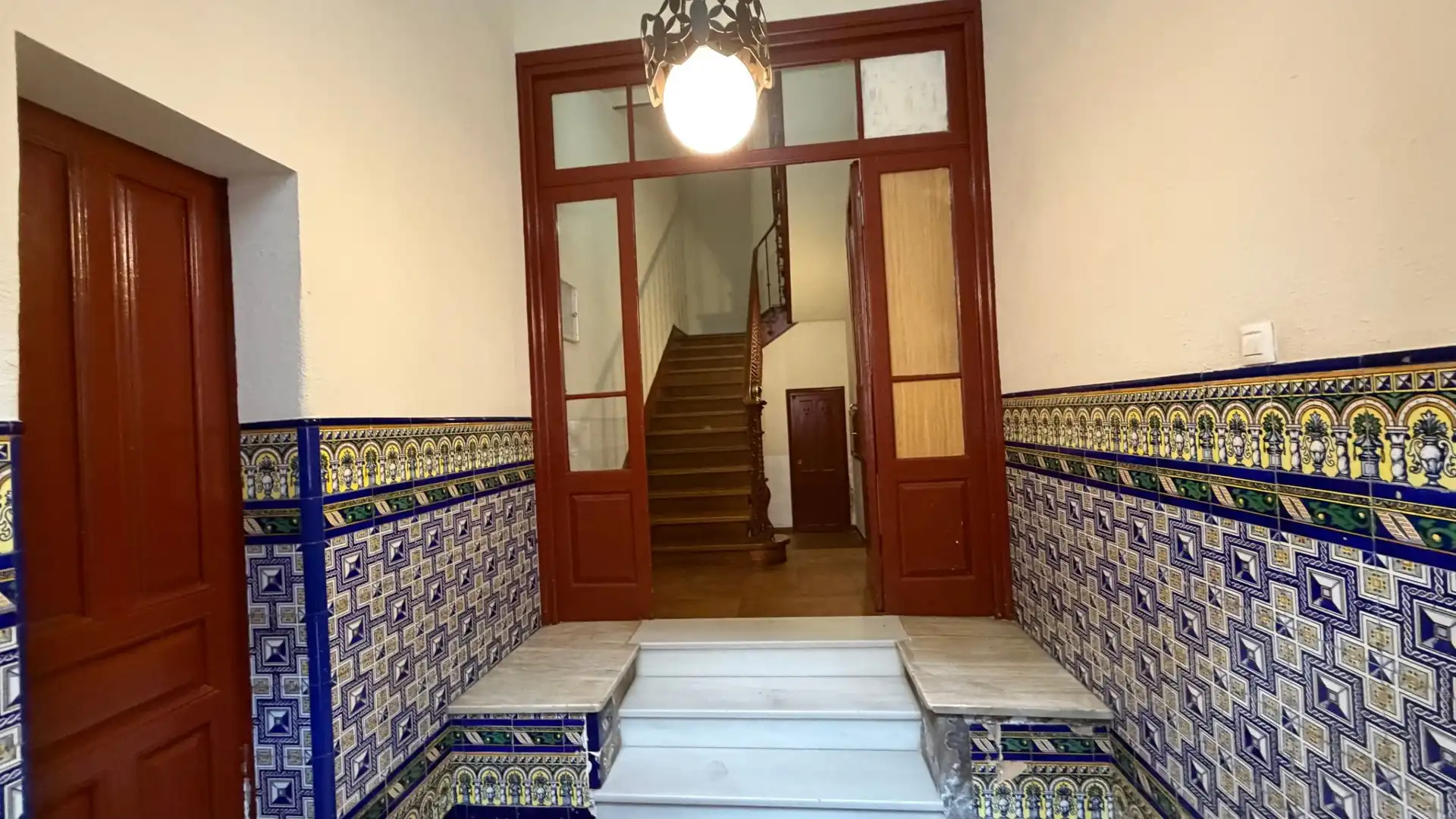 Piso de alquiler en Gijón  con Balcón
