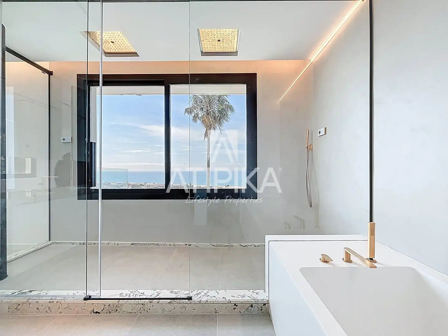 Bathroom of Houses for rent in Castelldefels  with Air Conditioner, Heating and Terrace