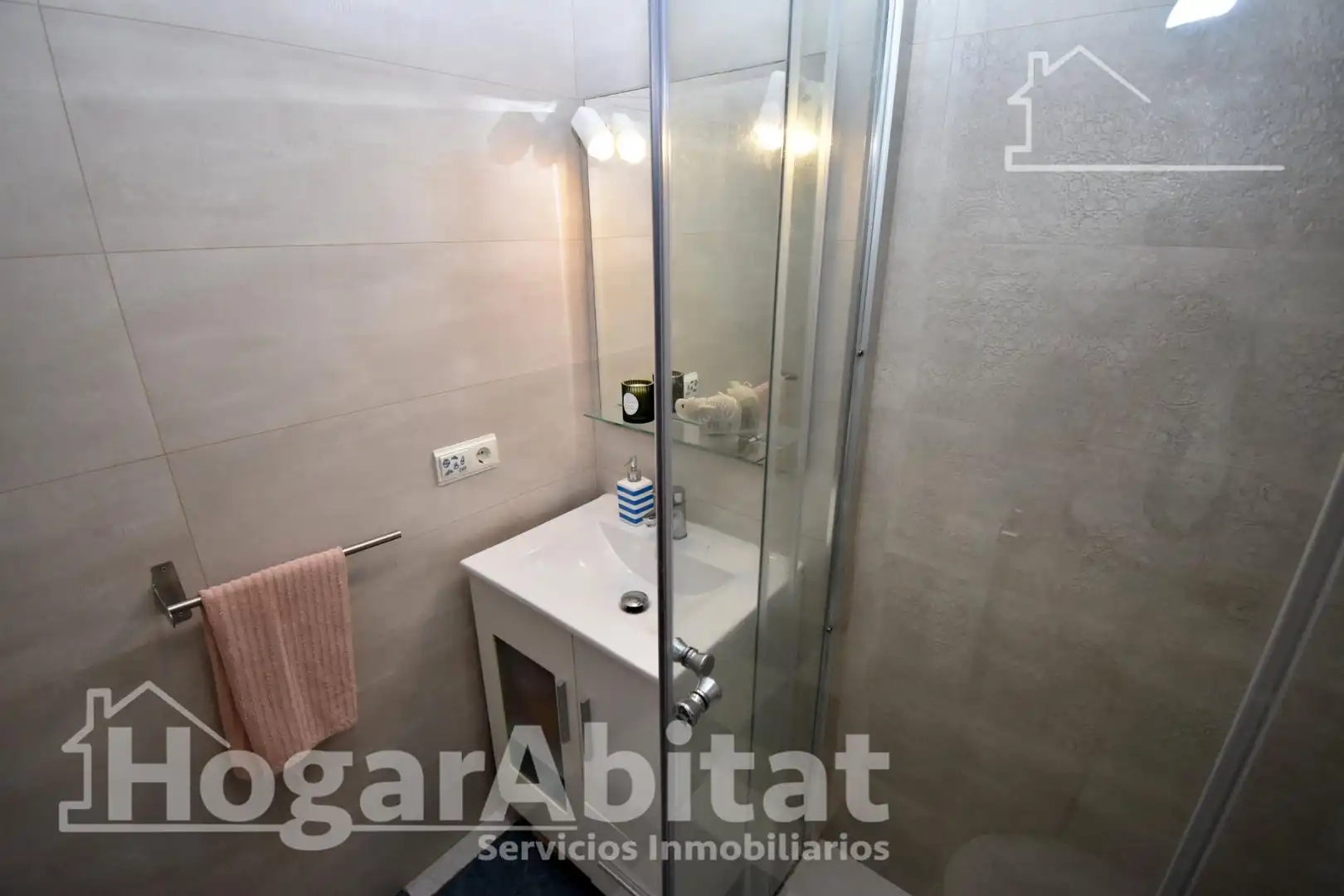 Baño de Apartamento en venta en Oropesa del Mar / Orpesa con Aire acondicionado, Calefacción y Jardín privado