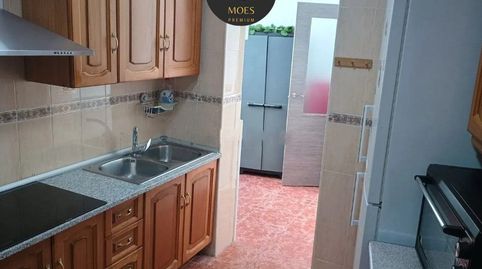 Foto 4 de Piso de alquiler en Peñamefecit - Avda Barcelona, Jaén Capital
