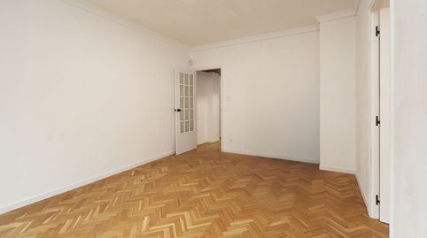 Foto 3 de Piso en venta en La Bordeta, Barcelona Capital
