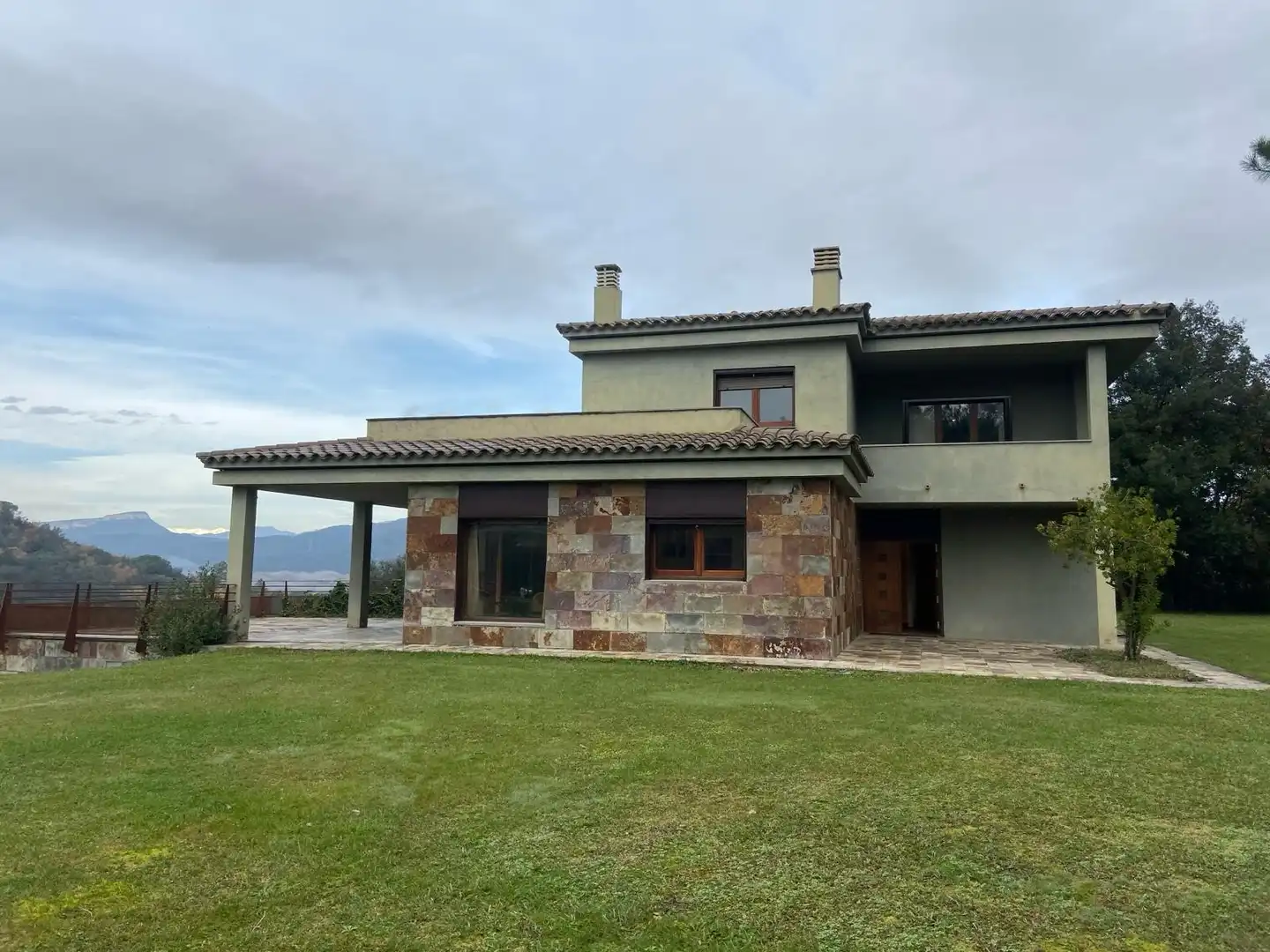 Vista exterior de Casa o chalet en venta en Bescanó con Calefacción, Jardín privado y Parquet