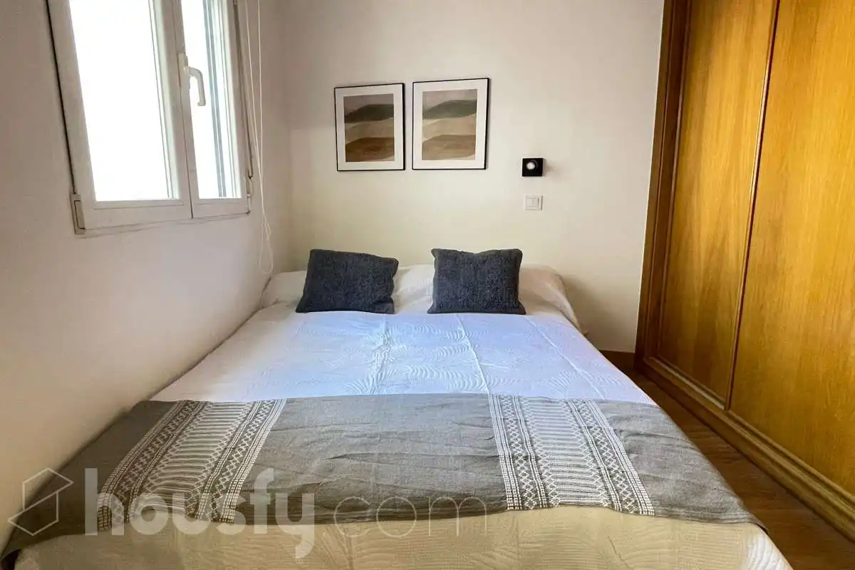 Bedroom of Flat for rent in Madrid  with Air Conditioner, Heating and Parquet flooring