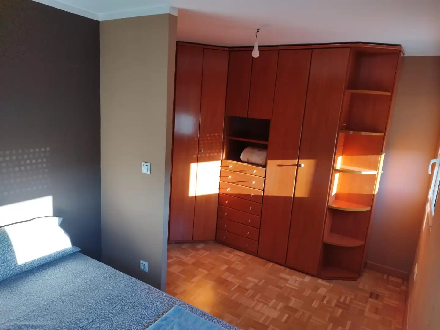 Habitación de Piso en venta en Avilés con Calefacción