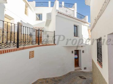 Casa en venda a Sedella