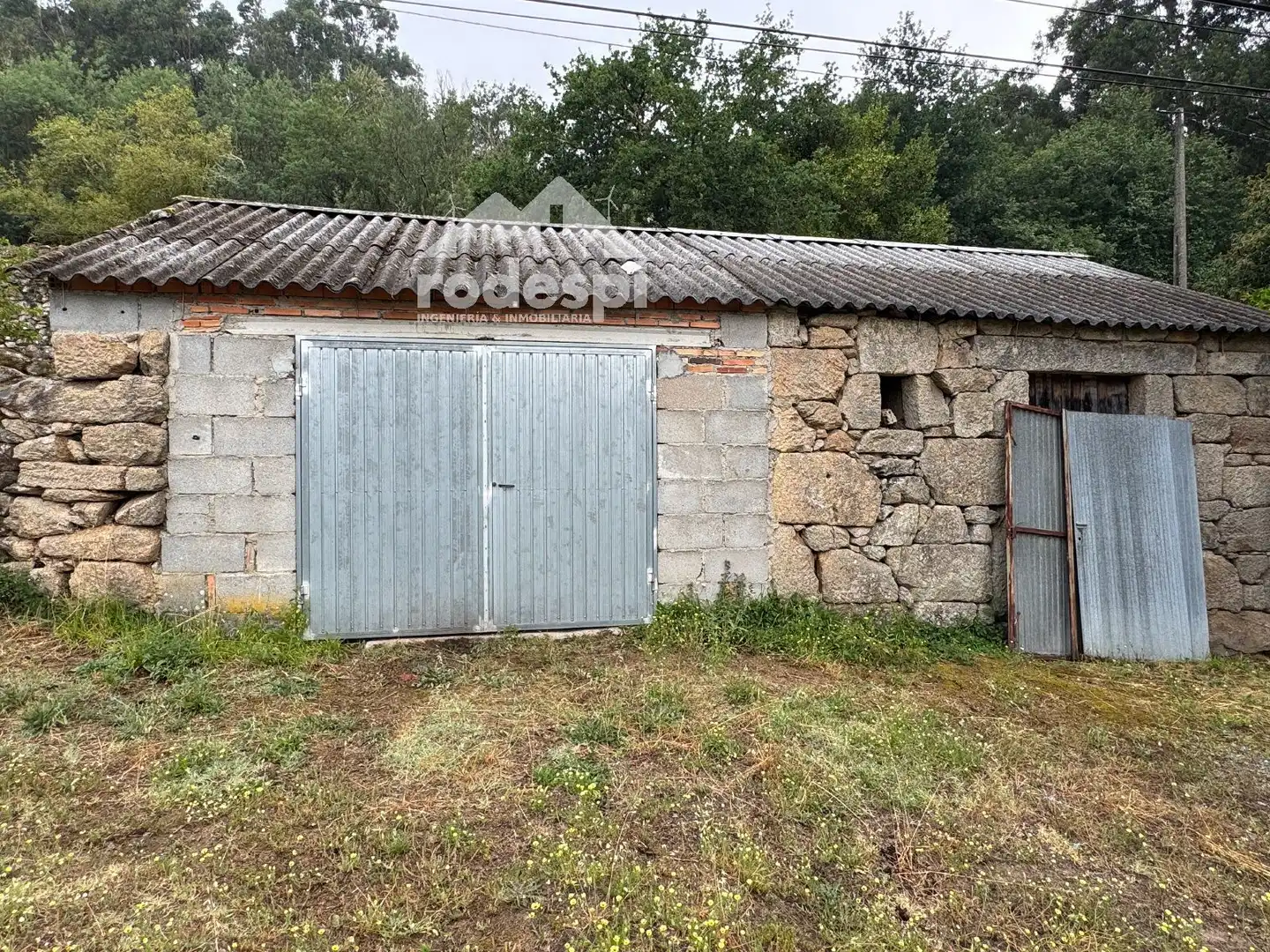 Einfamilien-Reihenhaus zum Verkauf in Arbo mit Heizung, Abstellraum und Möbliert