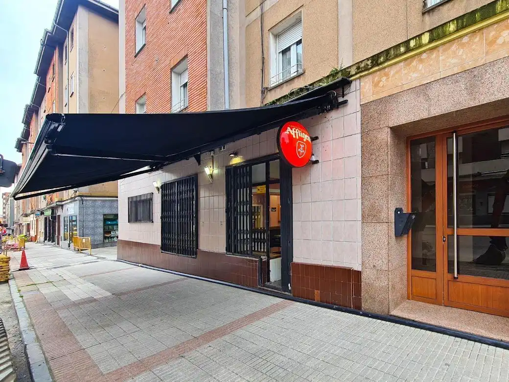 Business premises for sale in Sur, imagen 10