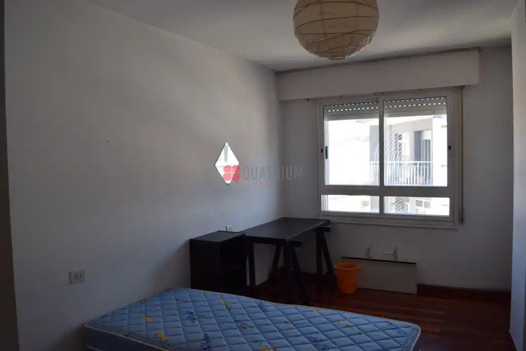 Bedroom of Flat for sale in Santiago de Compostela   with Heating and Furnished