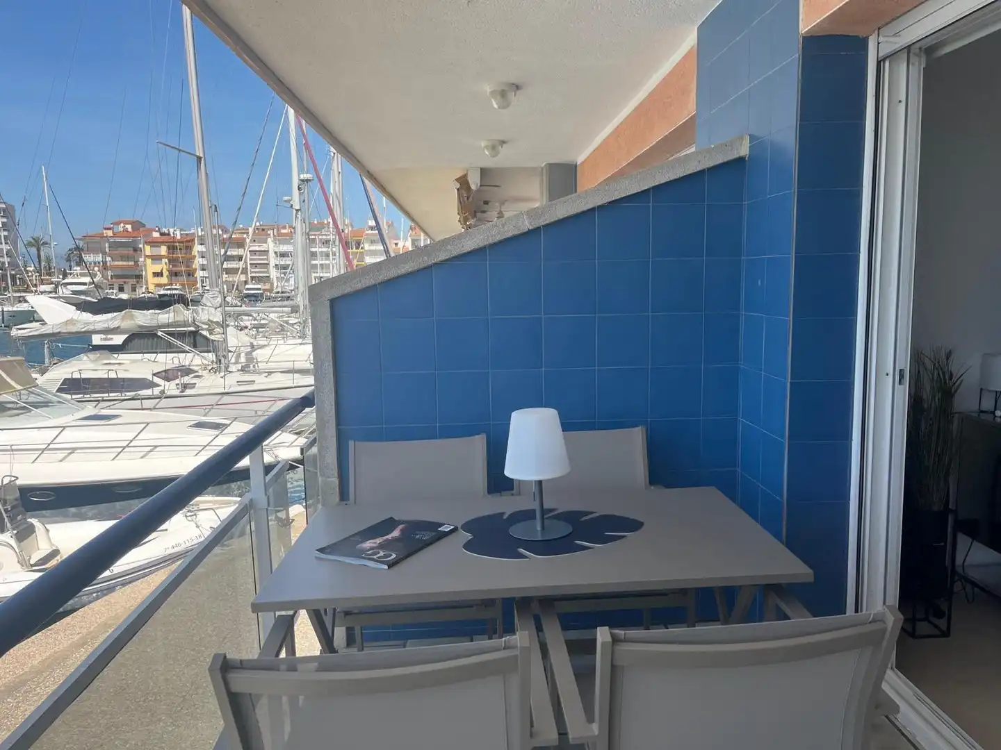 Terrassa de Àtic en venda en Empuriabrava amb Calefacció, Terrassa i Piscina