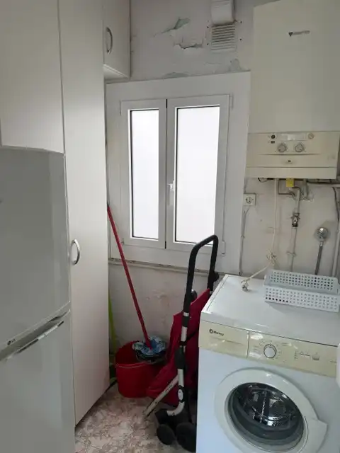 Cuina de Pis en venda en Barcelona amb Aire condicionat i Calefacció