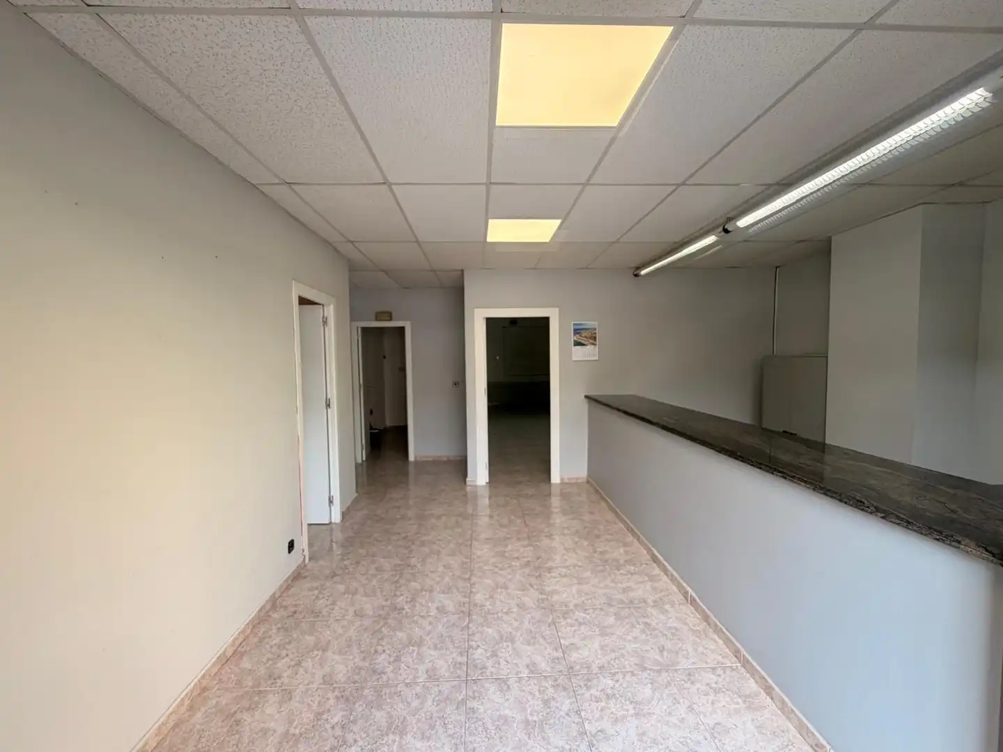 Local comercial en venda a Les Roquetes, imagen 3