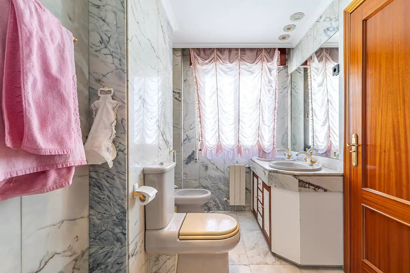 Baño de Dúplex en venta en Madrid con Calefacción y Terraza