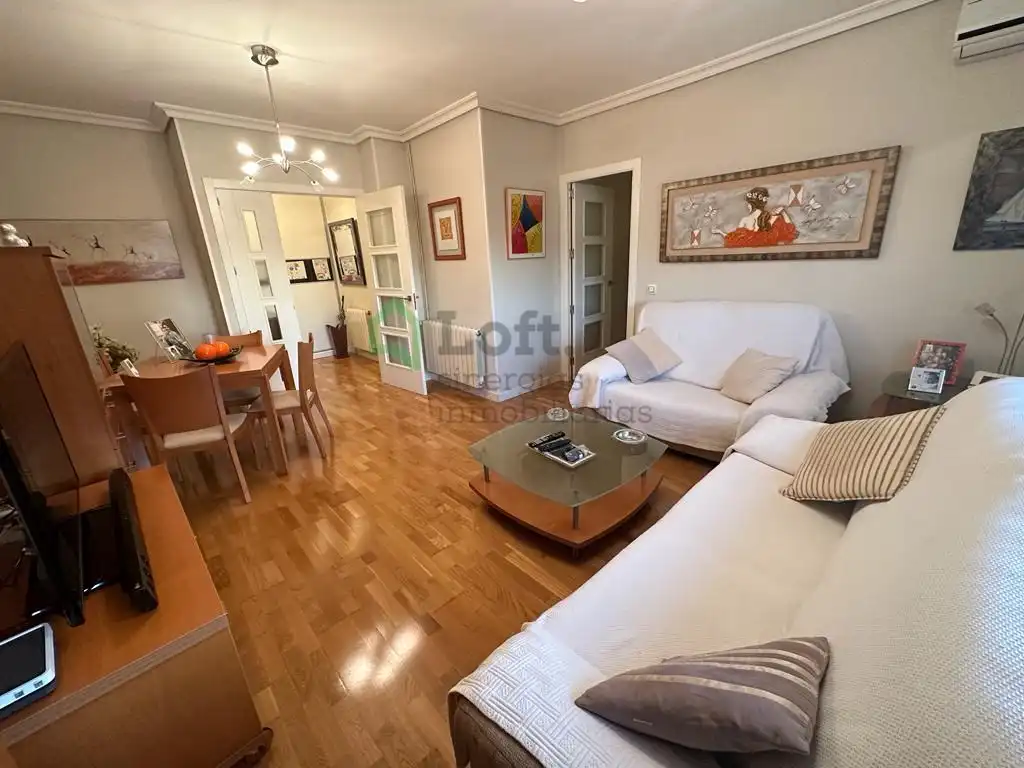 Sala de estar de Piso en venta en Avenida Elvas