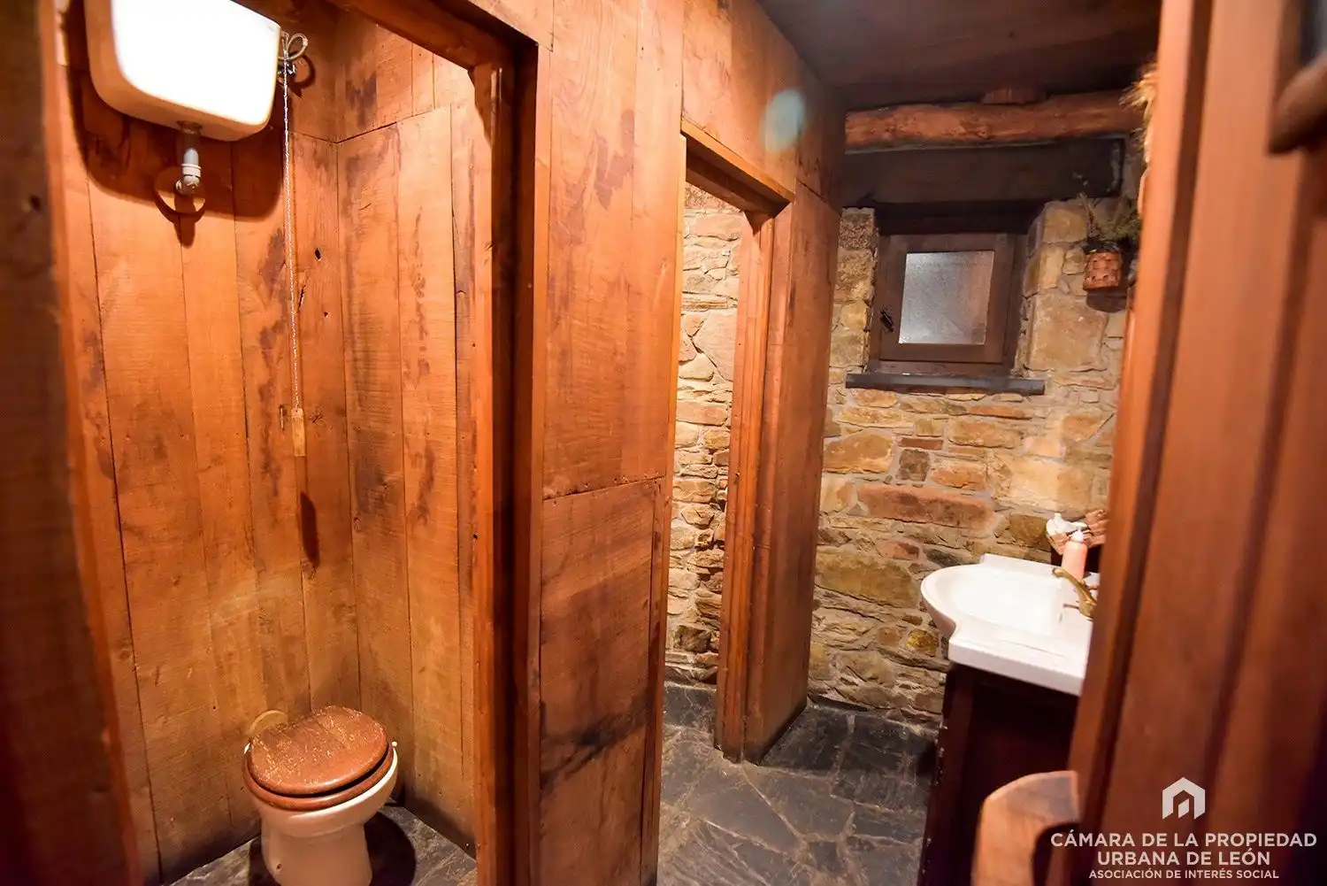 Baño de Edificio en venta en Valdefresno
