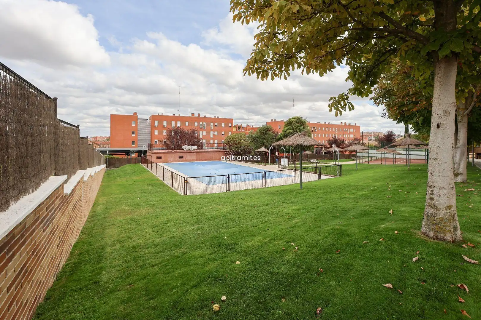 Schwimmbecken von Wohnung zum Verkauf in Valdemoro mit Klimaanlage, Heizung und Privatgarten