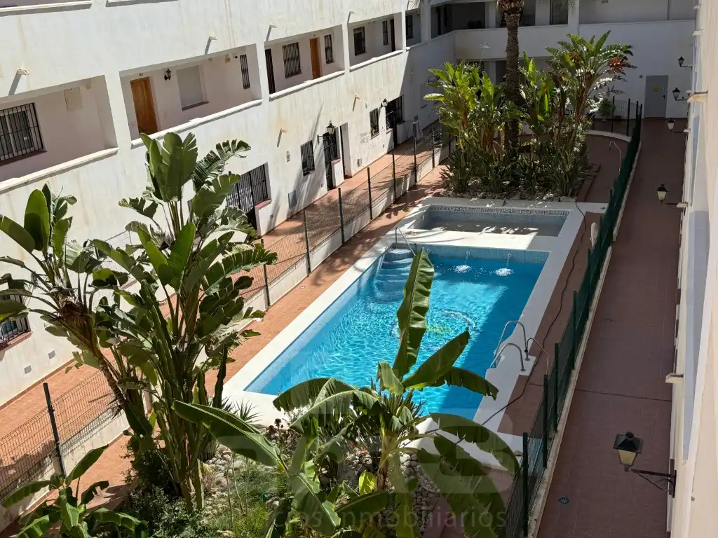 Piscina de Ático en venta en Vera con Piscina y Amueblado