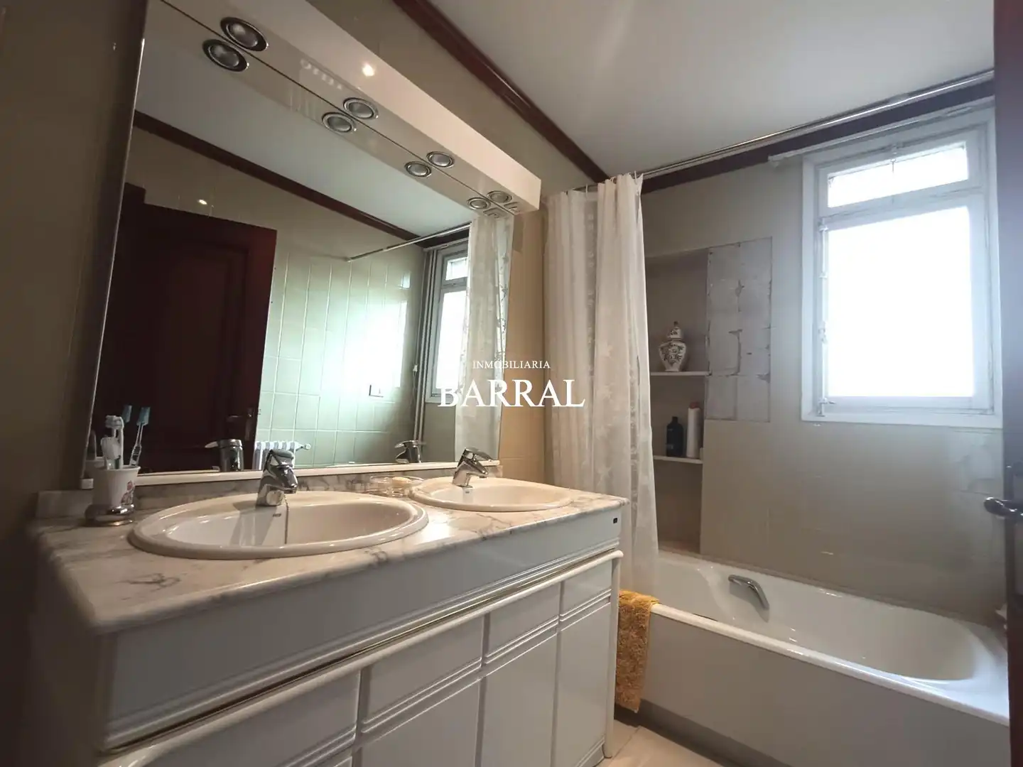 Baño de Piso en venta en Tudela con Aire acondicionado, Parquet y Trastero