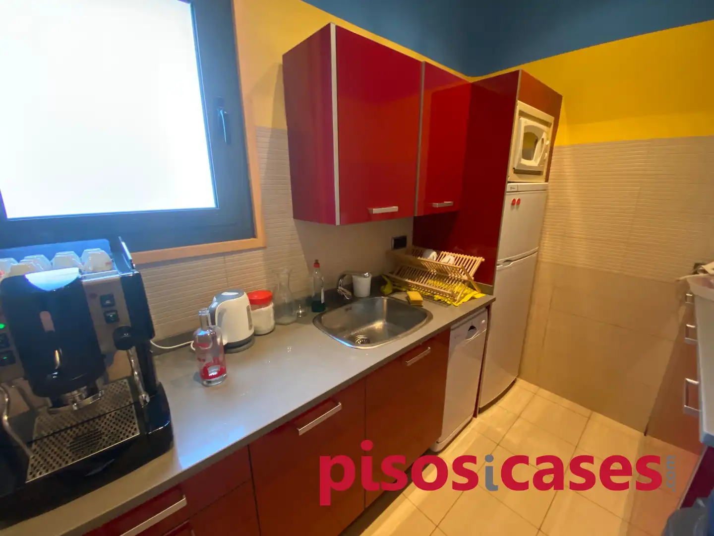 Kitchen of Office for rent in Manlleu  with Air Conditioner