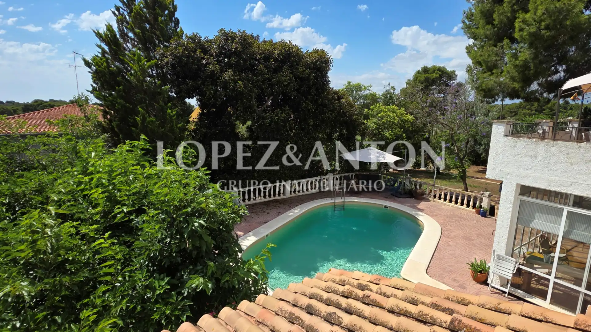Vista exterior de Casa o chalet en venta en Paterna con Aire acondicionado, Jardín privado y Terraza