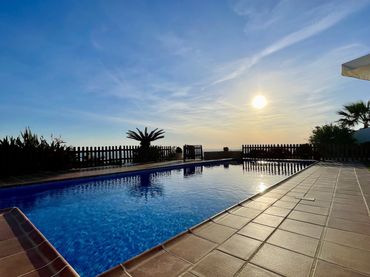Xalet amb piscina en venda a Algarrobo pueblo