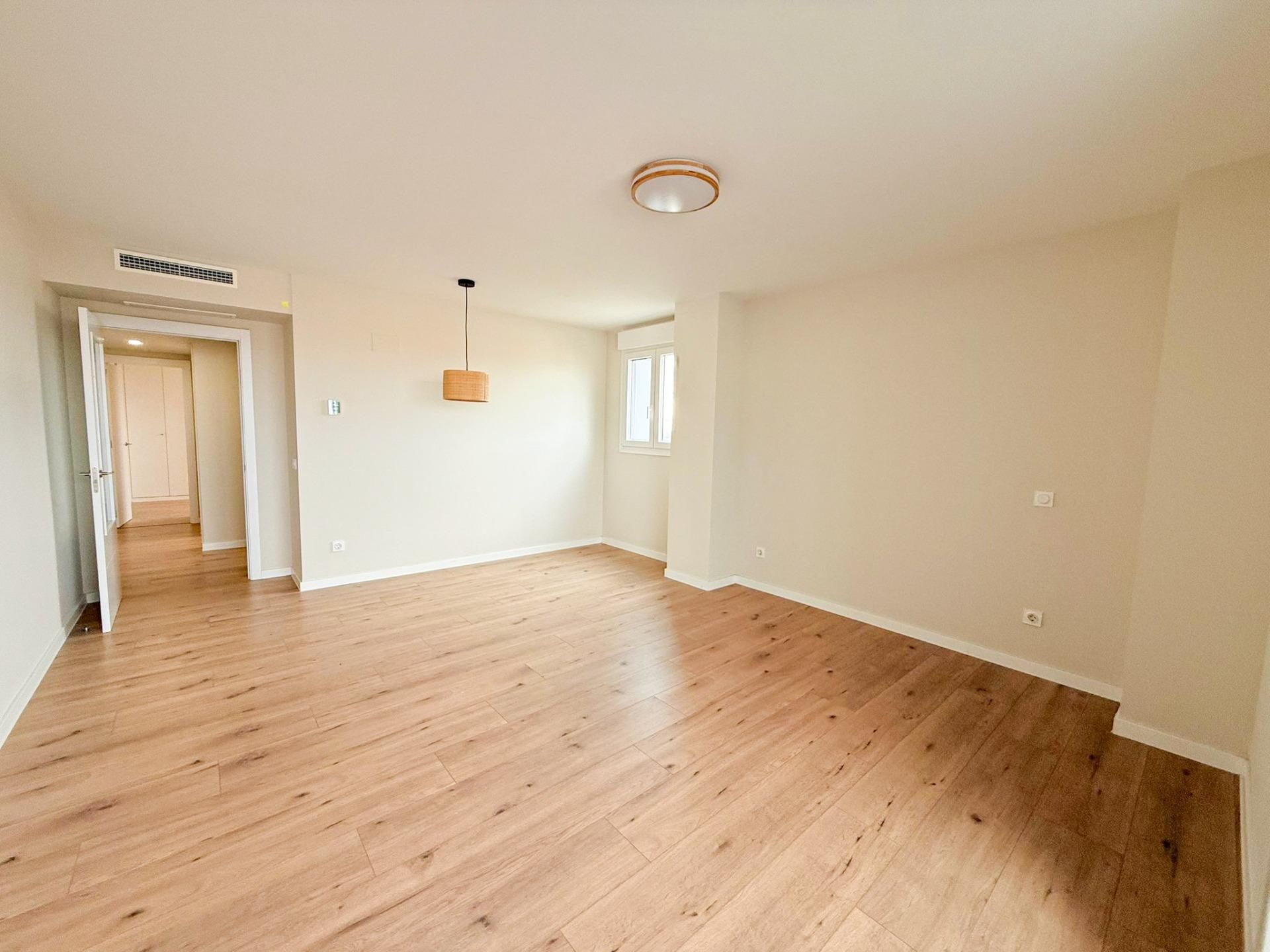 Living room of Flat to rent in  Valencia Capital  with Air Conditioner, Parquet flooring and Terrace