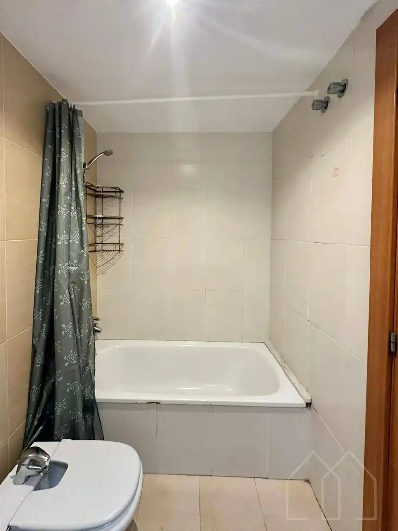 Bathroom of Flat for sale in Sant Feliu de Guíxols  with Air Conditioner, Heating and Terrace