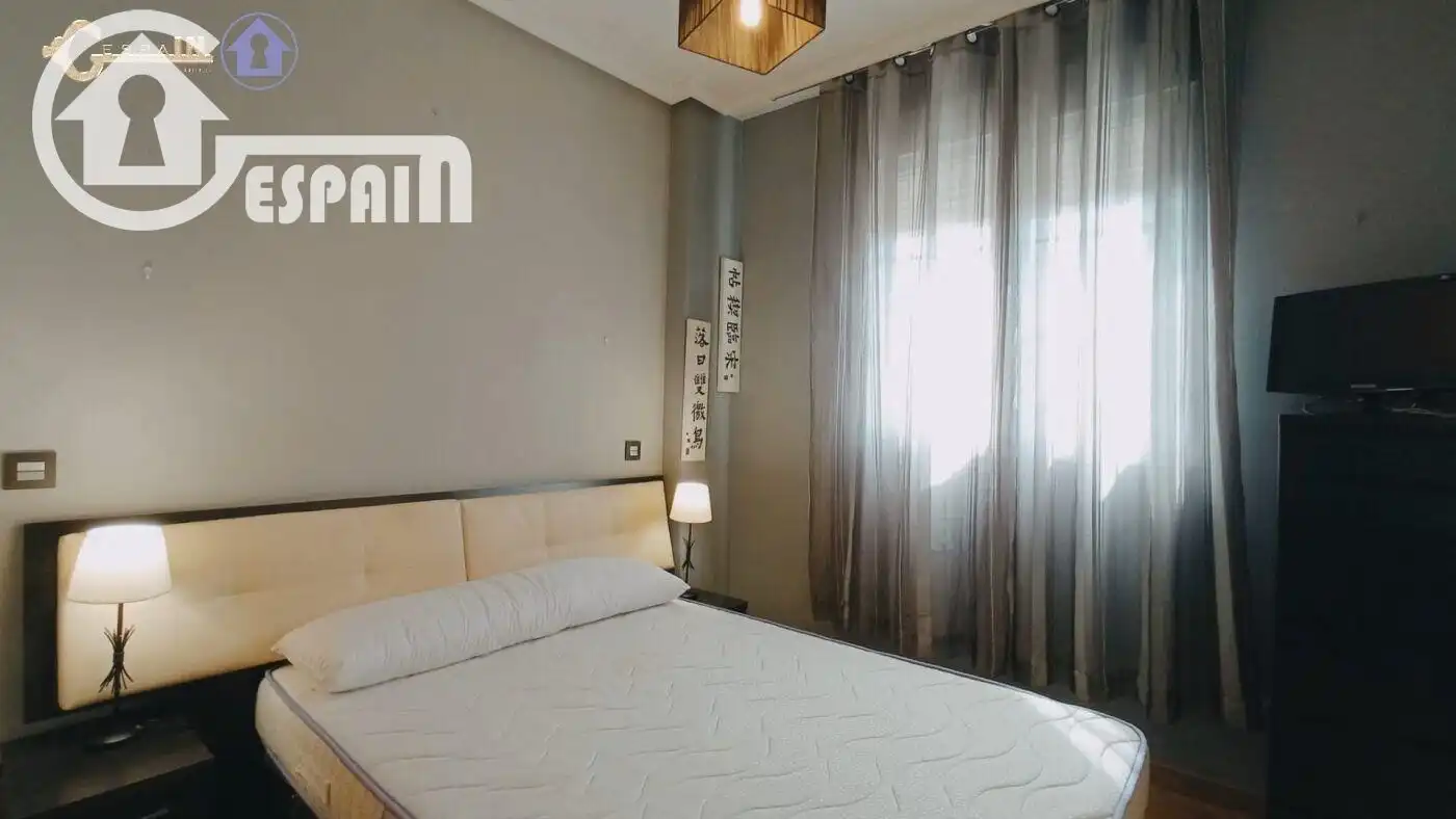 Habitación de Piso en venta en Madrid con Aire acondicionado, Calefacción y Jardín privado